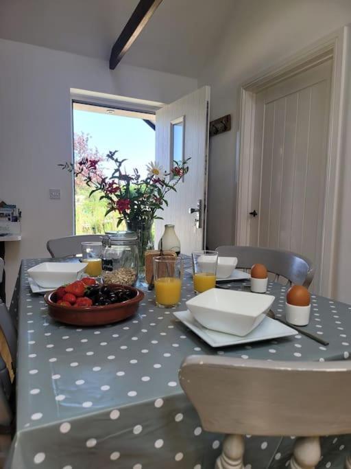 Willow Cottage In Idyllic Location Harrietsham Екстер'єр фото